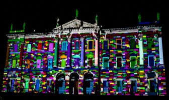 De mappings. Videoart al carrer