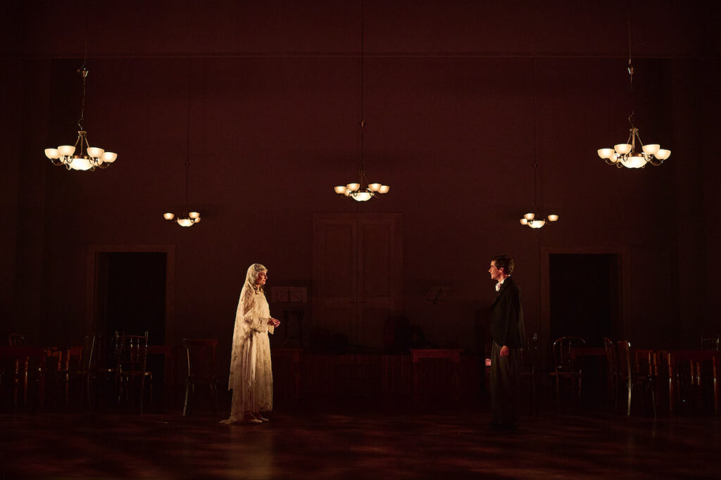 ‘Mar i cel’ i ‘El fil invisible’, triomfadores dels VIII Premis Teatre ...
