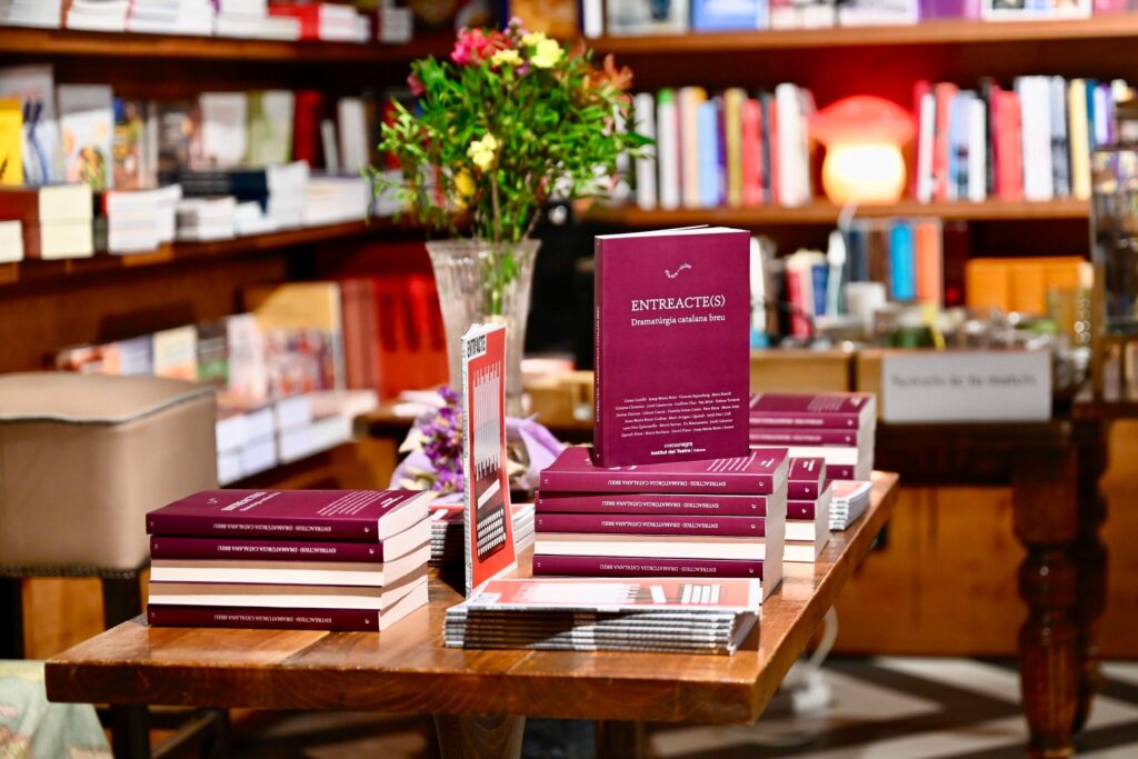 Llibre 'Entreacte(s) © Erola Albesa