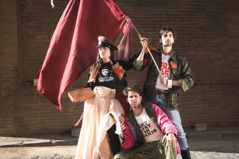 Manifest (falsament humil) per un orgullós teatre millennial 'Els miserables', dins la Trilogia Milenial de Miquel Mas Fiol © Roser Blanch