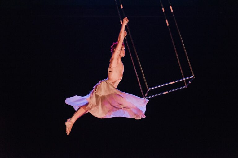 La seguretat al circ: un debat urgent Cuirassa oberta, de Marilén Ribot © Olga Segura