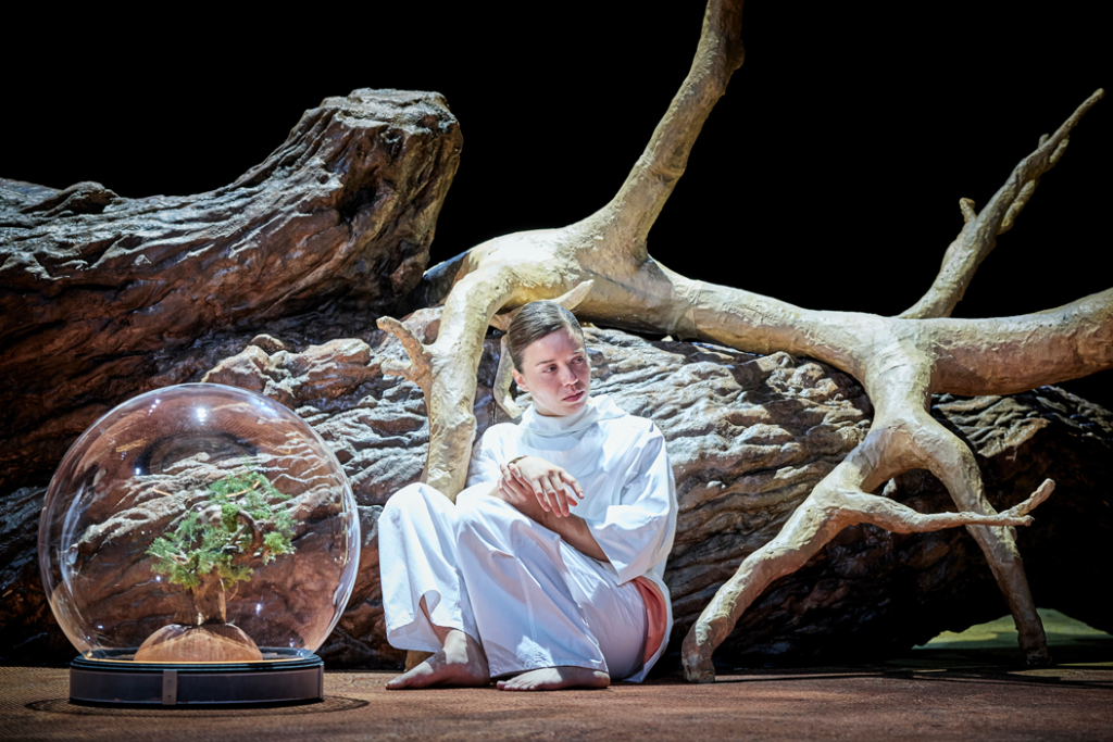 'La Distance' © Christophe Raynaud de Lage / Festival d'Avignon