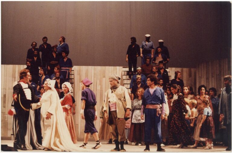 'Cançó d'amor i de guerra' (1983) © MAE. Institut del Teatra