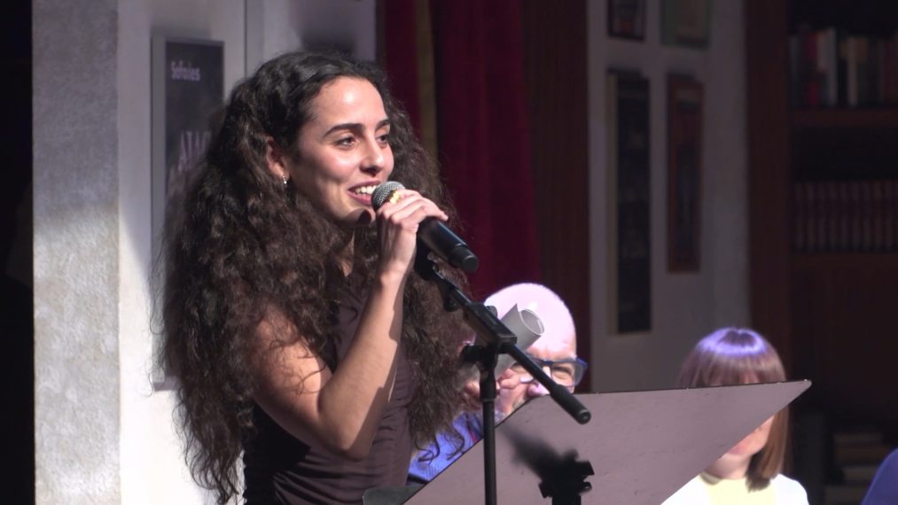 Miriam Moukhles als Premis de la Crítica © Canal Terrassa