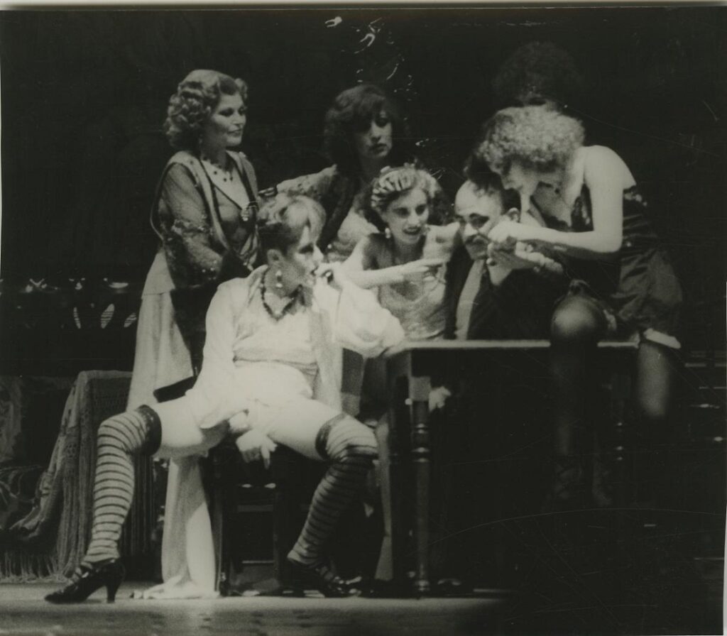 L'òpera de tres rals de Mario Gas (1983) © MAE