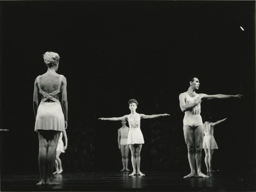 Merce Cunningham Dance Company (1983) © Pau Barceló - MAE. Institut del Teatre